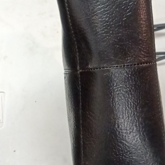 Black Pelle Studio Leather Tote Bag - Picture 6 of 8